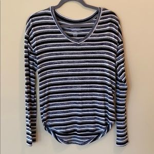 american eagle long sleeve top